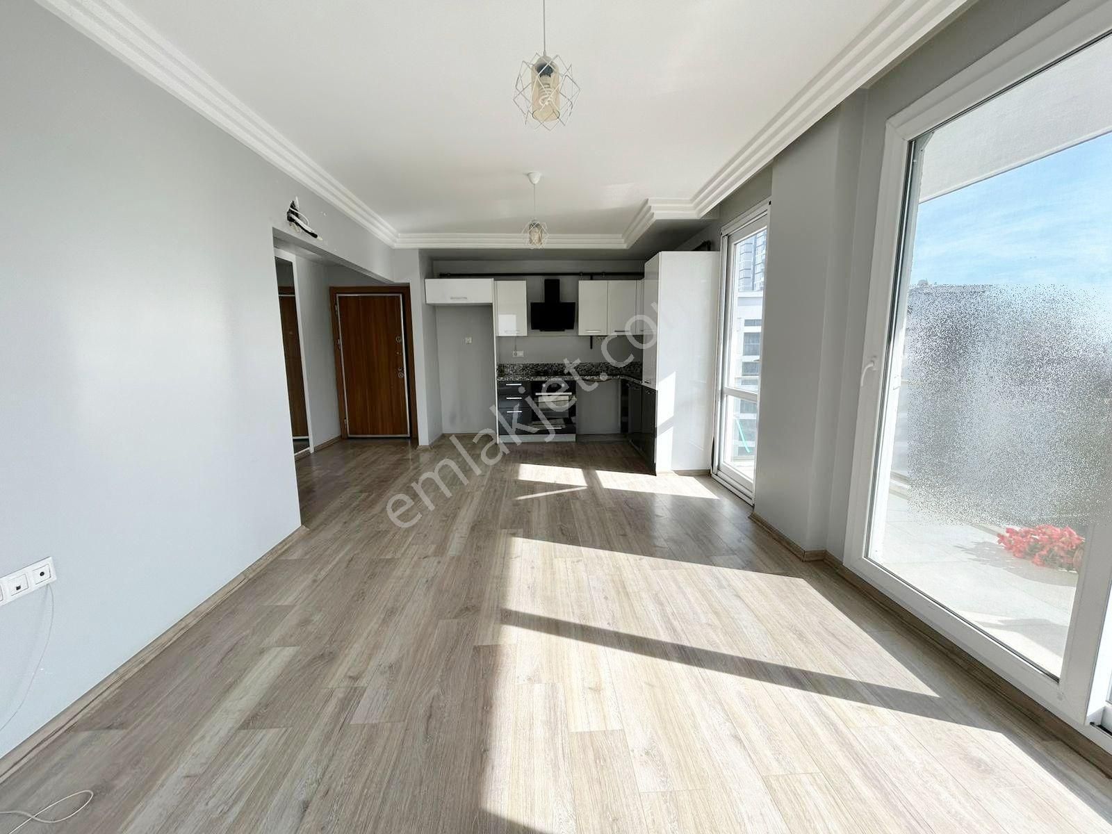 Adana Gürselpaşa'da Güvenlikli Havuzlu Sosyal Donatılı Sitede 3+1 Aylık Kiralık Doğalgazlı Daire - Görsel 4