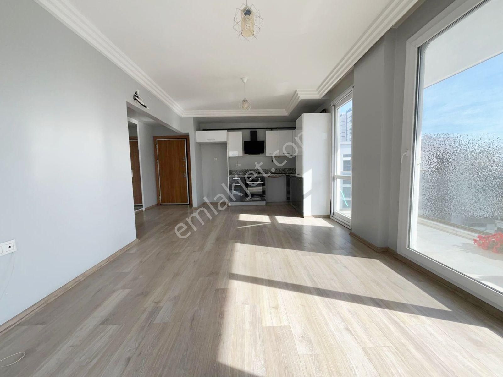 Adana Gürselpaşa'da Güvenlikli Havuzlu Sosyal Donatılı Sitede 3+1 Aylık Kiralık Doğalgazlı Daire - Görsel 3