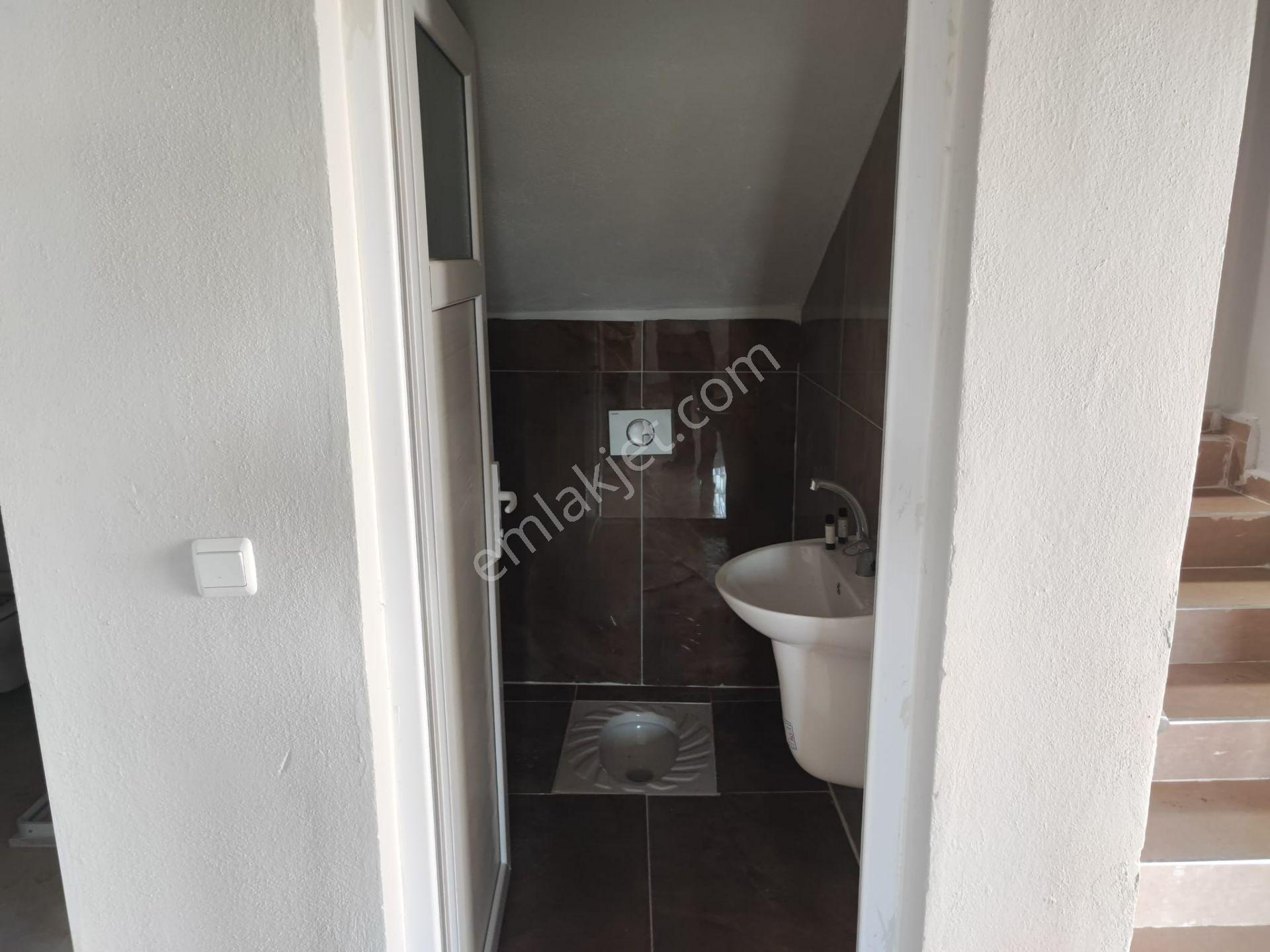 Kar Emlaktan Yenikonacık Bozkırlı Mevkiinde 4+1 Satılık 330m2 Arsası Mevcut Dubleks Villa - Görsel 27