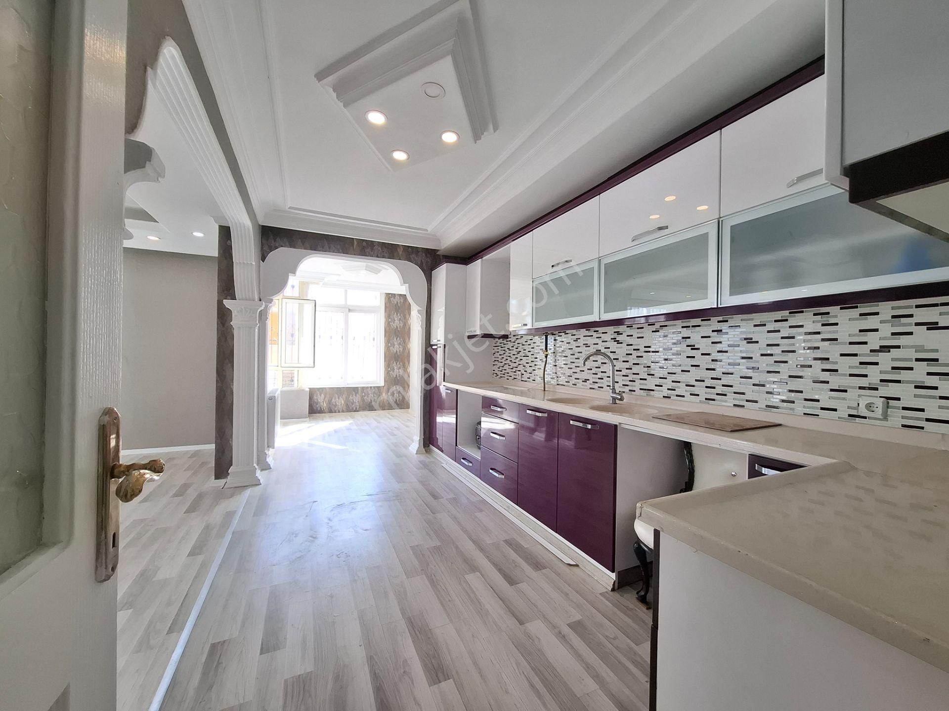 Çukurova Huzurevleri Mahallesi 3+1 İskanlı 180 M2 Güney Doğu Kuzey 3 Cepheli Doğalgaz Merkezi Konum - Görsel 2