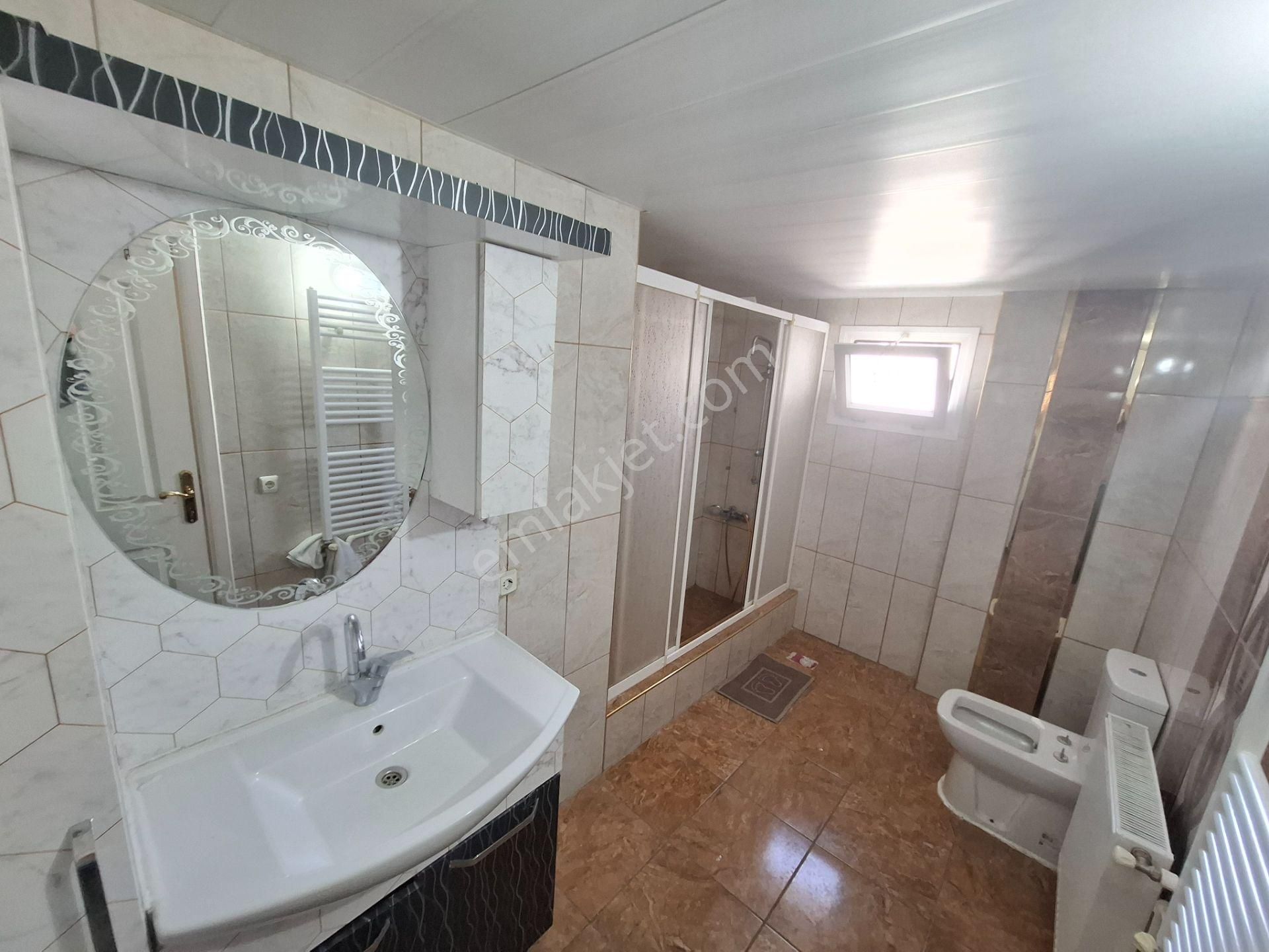 Çukurova Huzurevleri Mahallesi 3+1 İskanlı 180 M2 Güney Doğu Kuzey 3 Cepheli Doğalgaz Merkezi Konum - Görsel 20