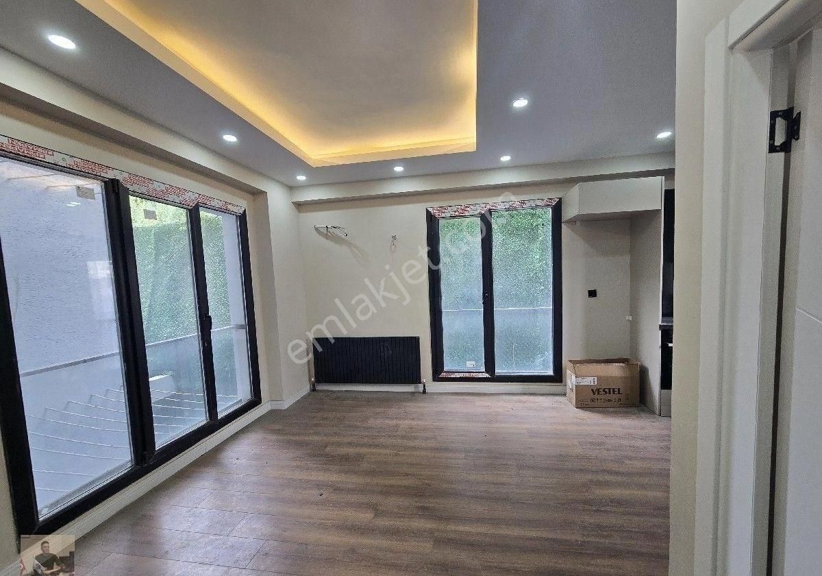 İstanbul Kağıthane Çağlyan Mahallesinde Galerya Rezisdadns Ta Satılık Lüks (1+1) Daire