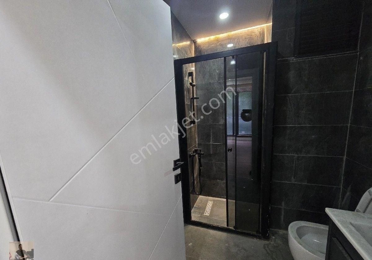 İstanbul Kağıthane Çağlyan Mahallesinde Galerya Rezisdadns Ta Satılık Lüks (1+1) Daire - Görsel 23