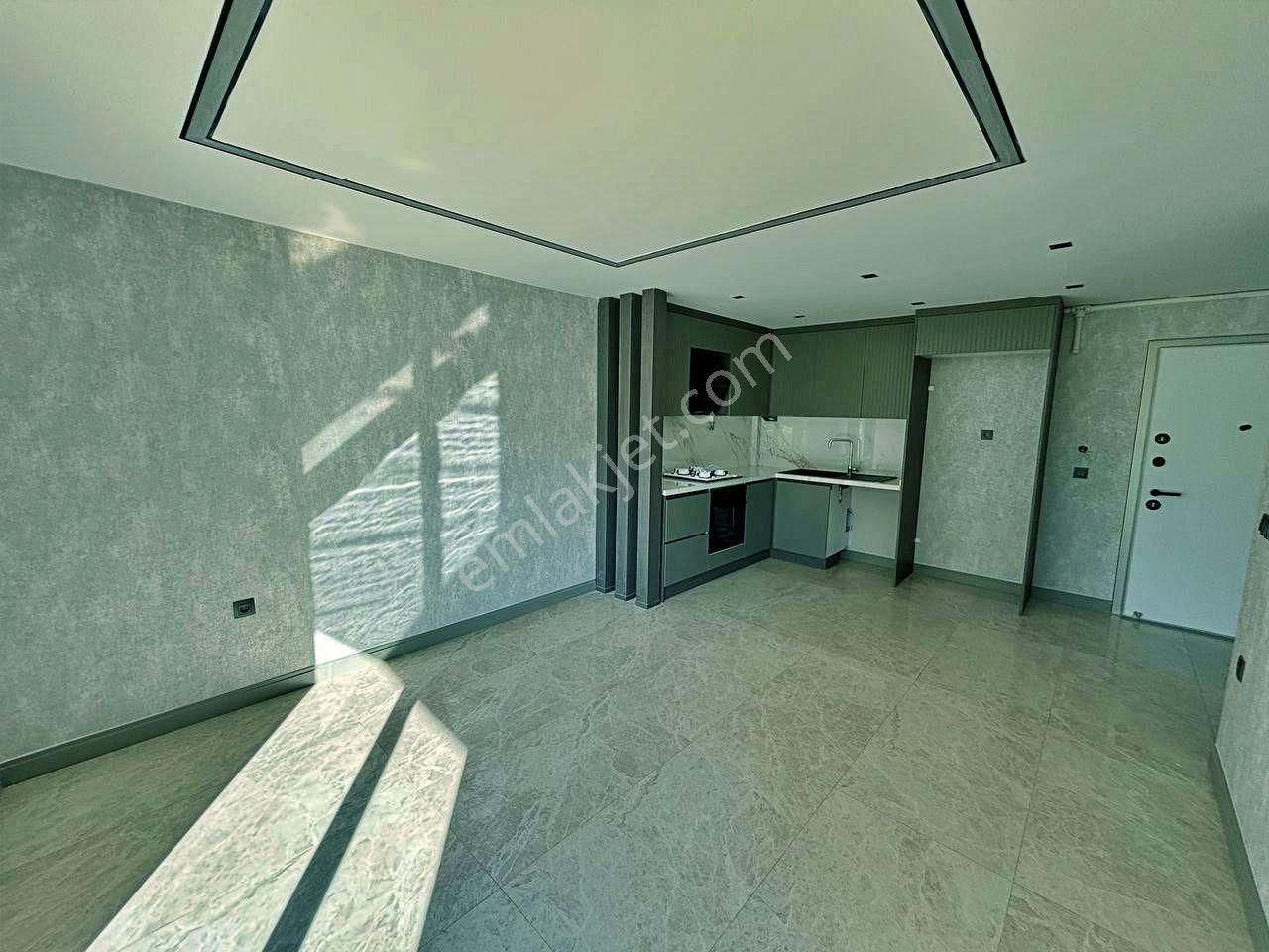 Uytundan Örende Havuzlu Ultralüks Sitede Bahçeli Satılık 1+1 - Görsel 34