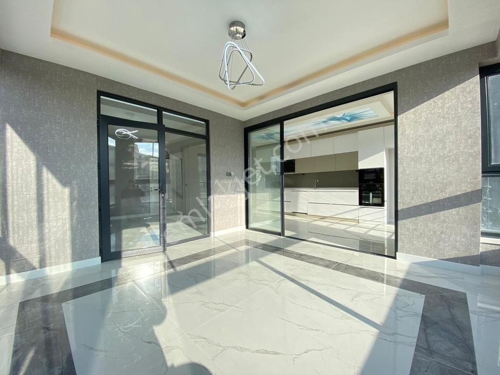 Pursaklar Mehmet Zengin Emlak'tan Kapalı Otoparklı Çift Banyolu 13.kat 4+1 Lüks Sitede Daire - Görsel 17