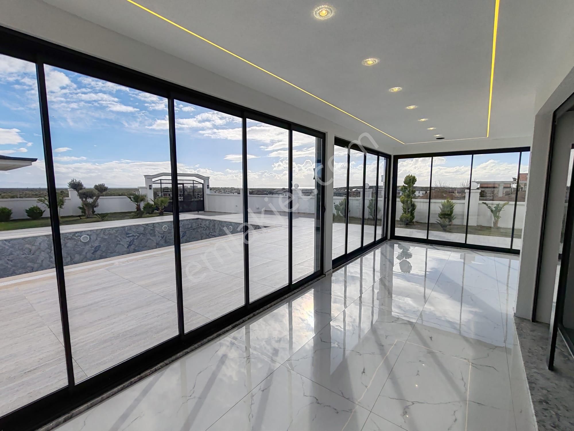 Didim Merkezde 4+1 Lüks Villa 600m2 Arsa İçinde - Görsel 16