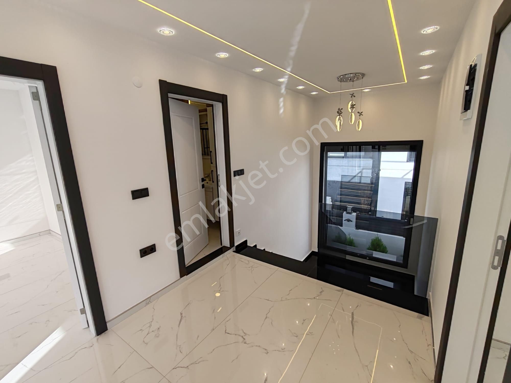 Didim Merkezde 4+1 Lüks Villa 600m2 Arsa İçinde - Görsel 22