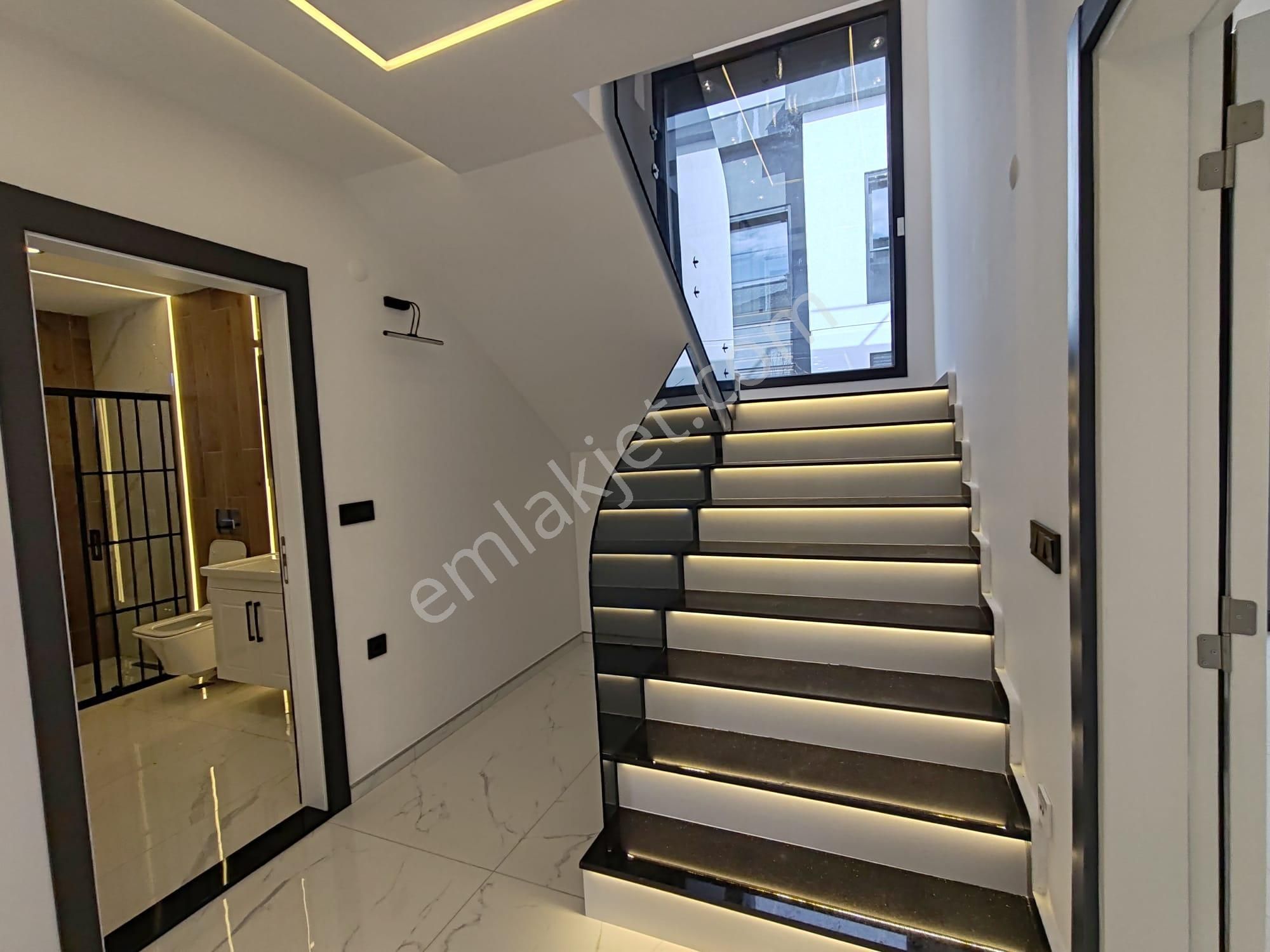 Didim Merkezde 4+1 Lüks Villa 600m2 Arsa İçinde - Görsel 20