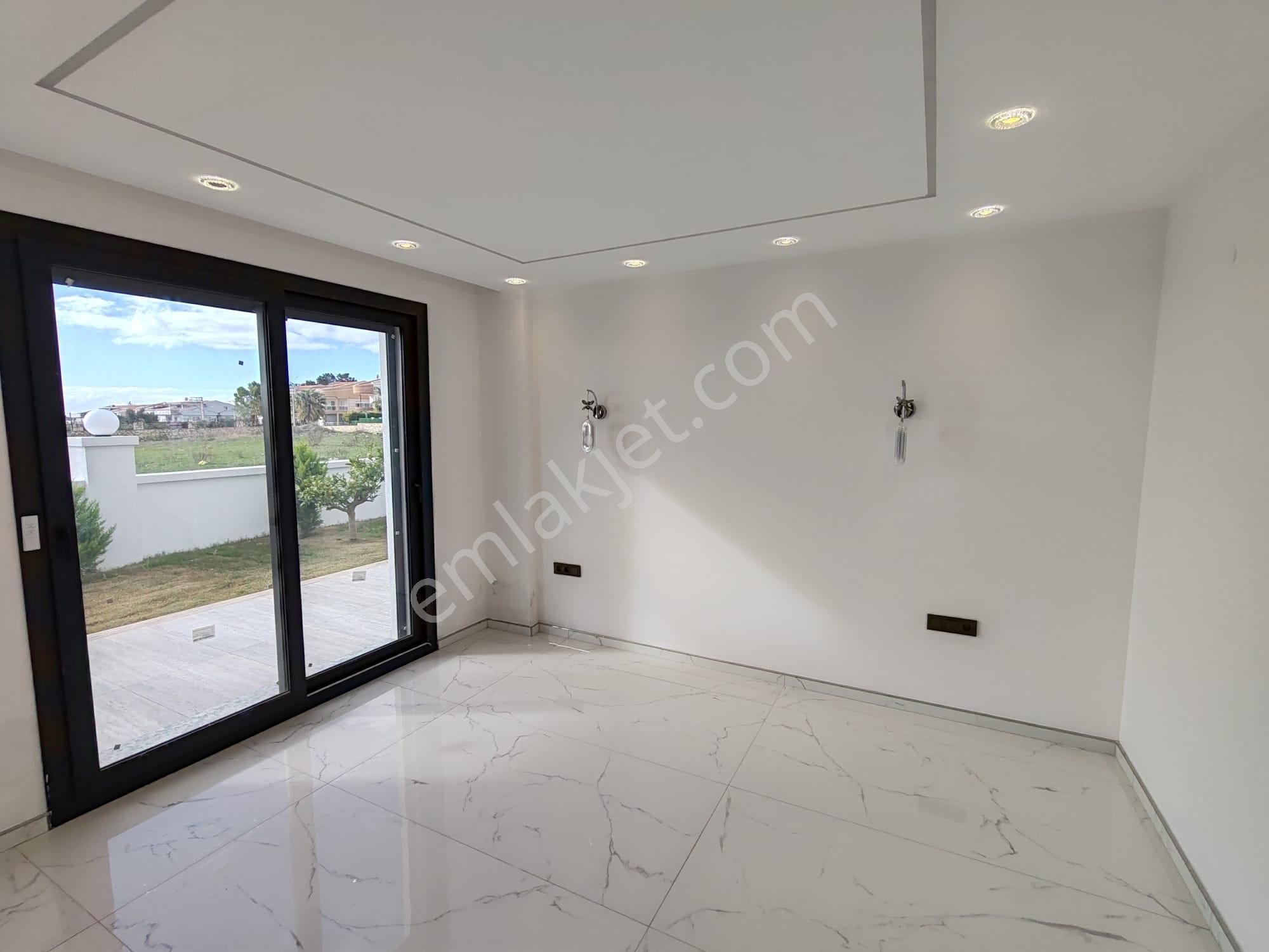 Didim Merkezde 4+1 Lüks Villa 600m2 Arsa İçinde - Görsel 17
