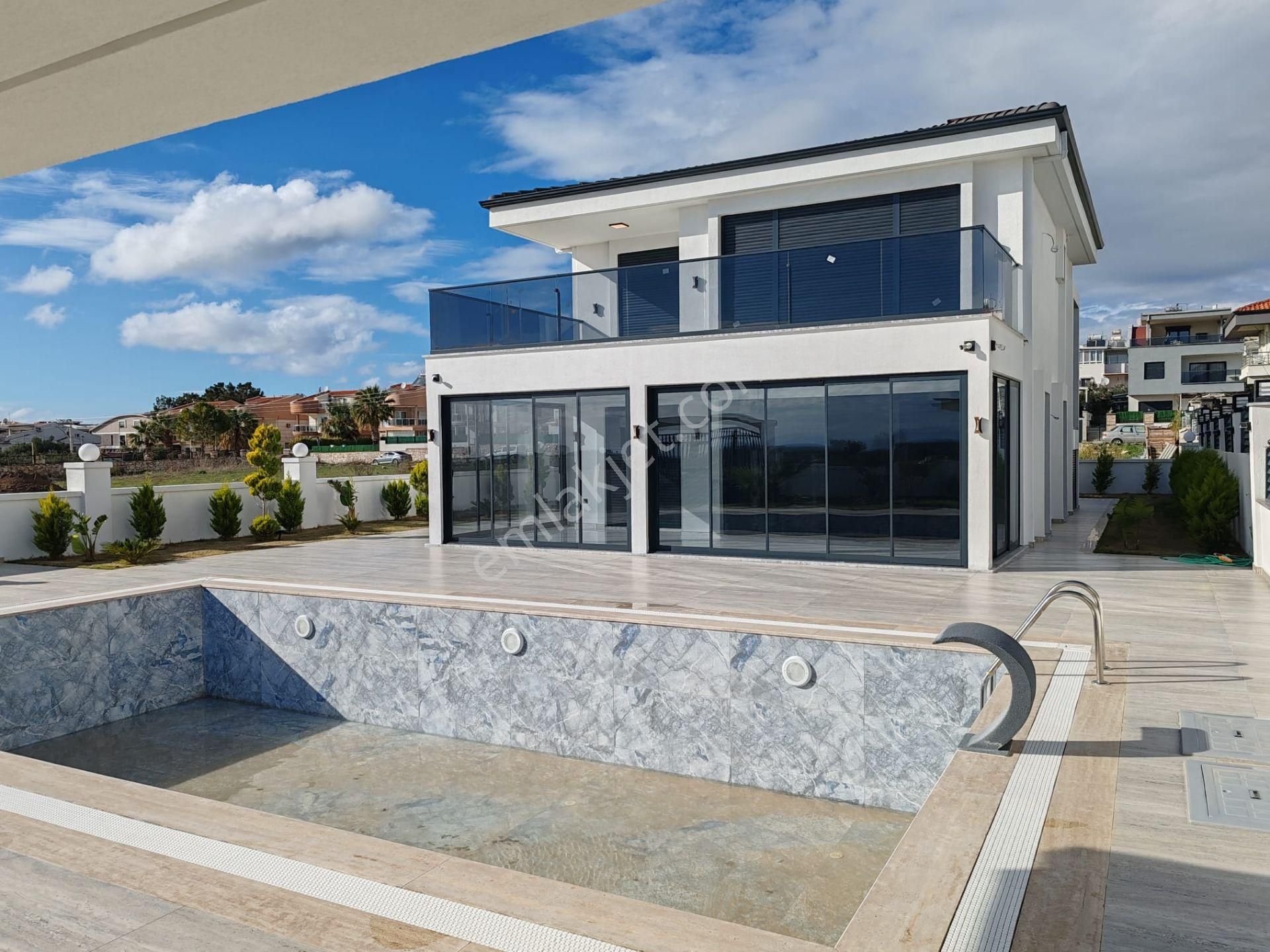 Didim Merkezde 4+1 Lüks Villa 600m2 Arsa İçinde - Görsel 3