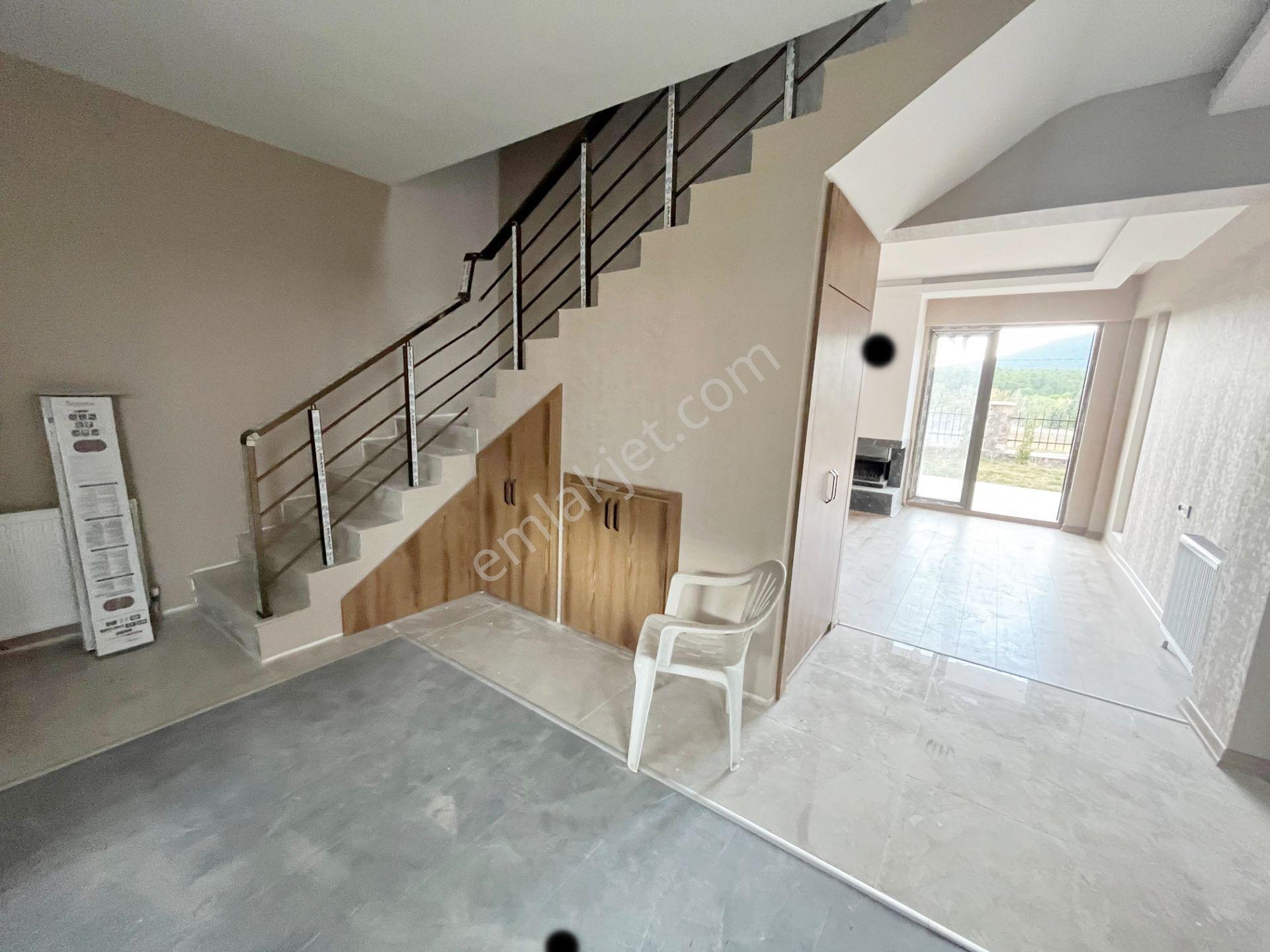 Myg'den Çamlıdere'de Satılık Sıfır Dubleks Full Yapılı Villa - Görsel 15