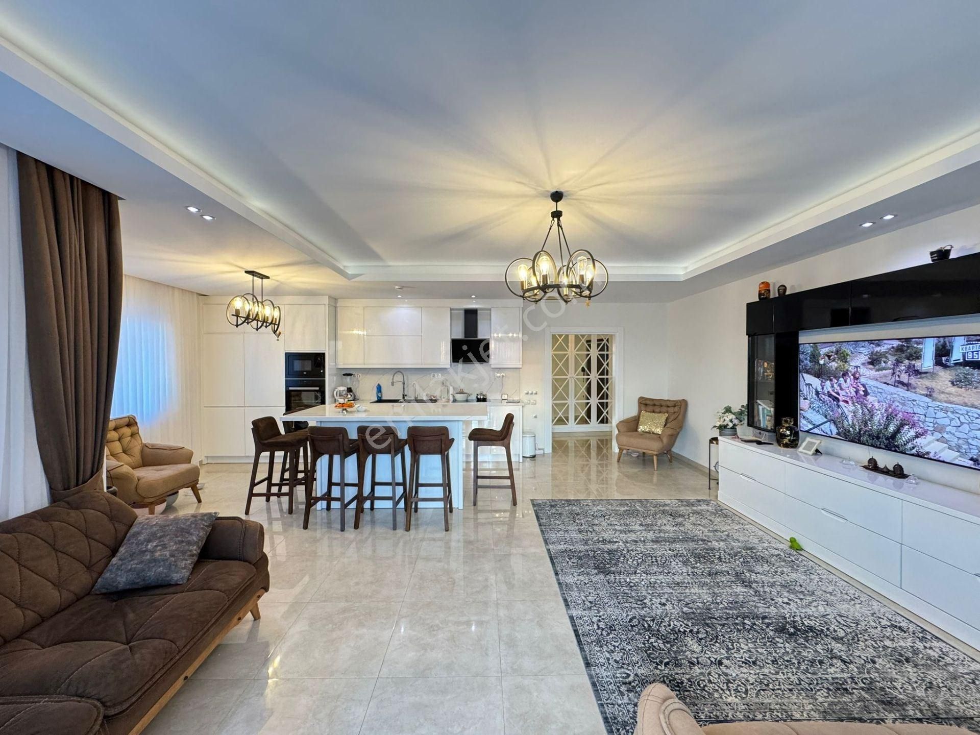 Alanya Mahmutlar’da 3+1 Full Eşyalı Lüks Daire - Görsel 35