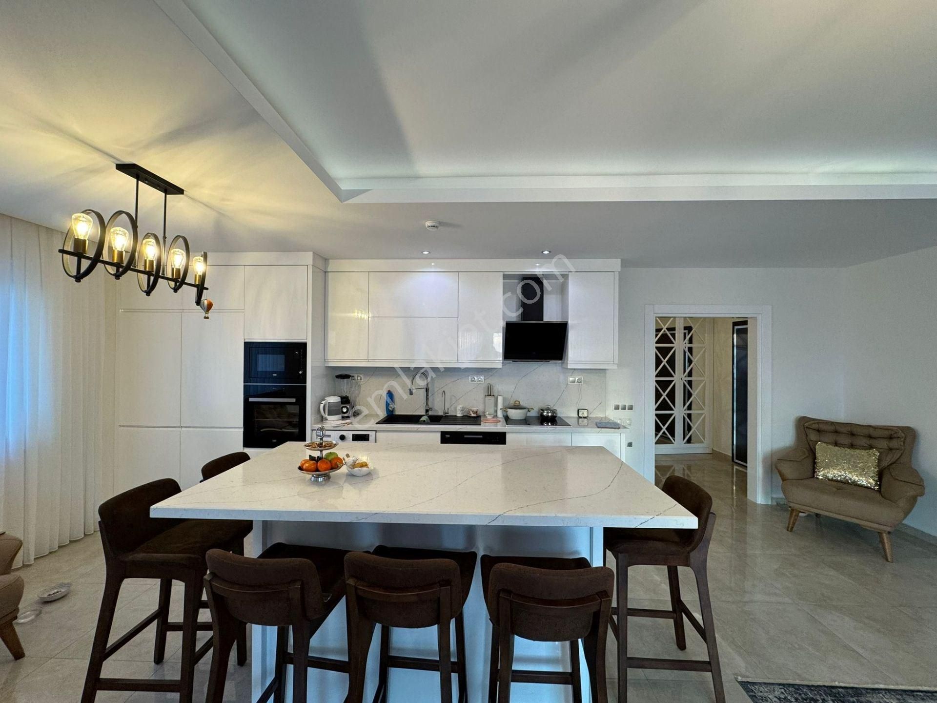 Alanya Mahmutlar’da 3+1 Full Eşyalı Lüks Daire - Görsel 34