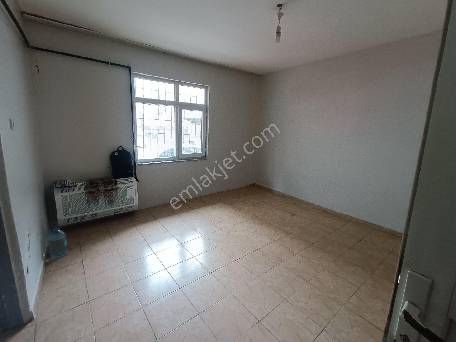 Kazım Karabekir De Kiralık 2+1 Daire Giriş Kat Daire