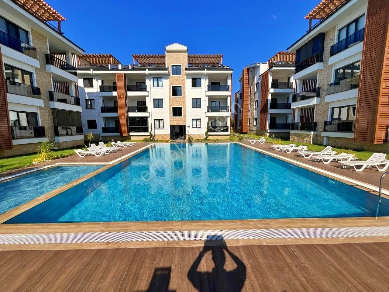 Uytundan Akçay-güre Arasında Havuzlu Ultralüks 1+1 Daire - Görsel 24