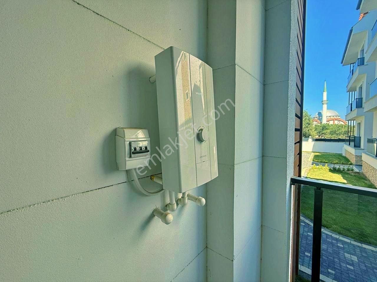 Uytundan Akçay-güre Arasında Havuzlu Ultralüks 1+1 Daire - Görsel 4