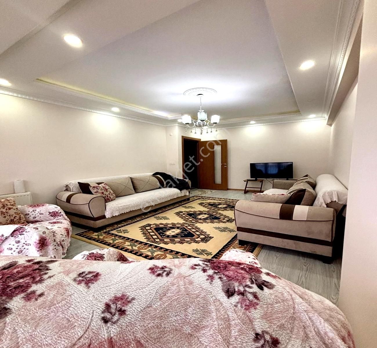 Batı Yapıdan Doğan Araslı Caddesine 2 Dk Kiralık 20 Bin - Görsel 25