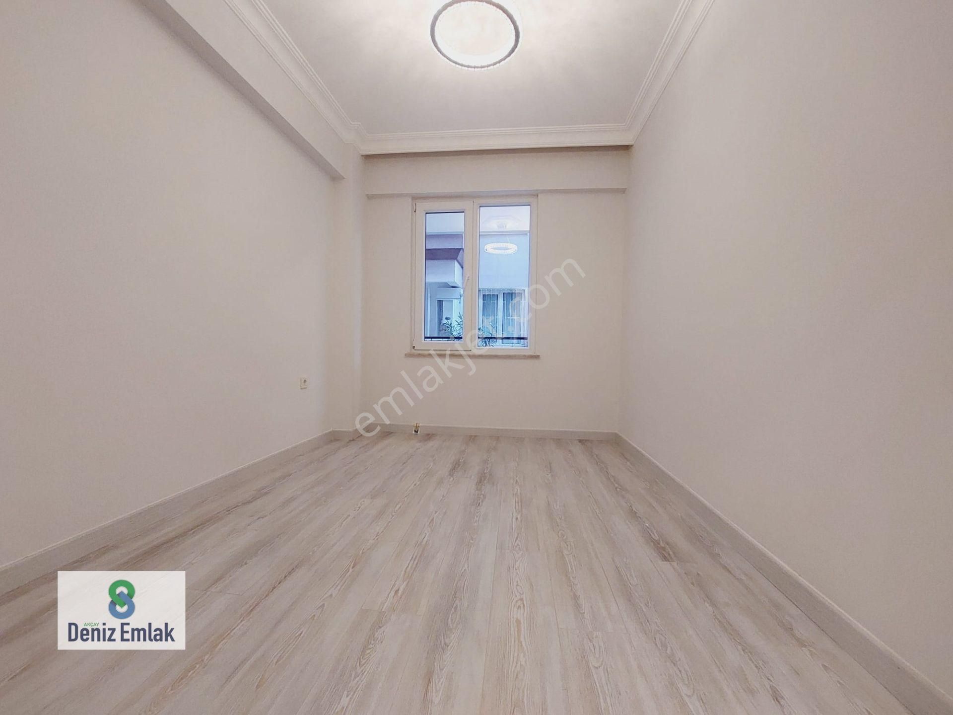 Denizden Akçayda Öncephe Komple Tadilatlı Satılık 3+1 Daire. - Görsel 22