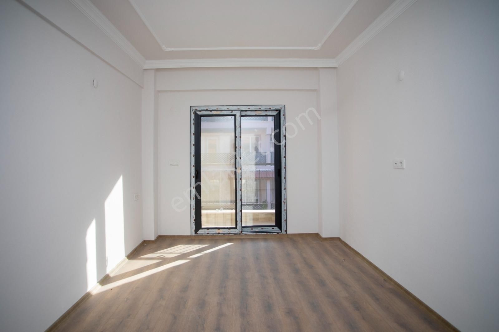 Foça Bağarası Kazım Dirik Mah. Anayola Yakın Kiralık 2+1 Daire - Görsel 17