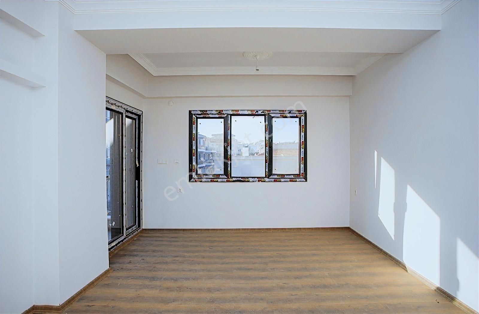 Foça Bağarası Kazım Dirik Mah. Anayola Yakın Kiralık 2+1 Daire - Görsel 7