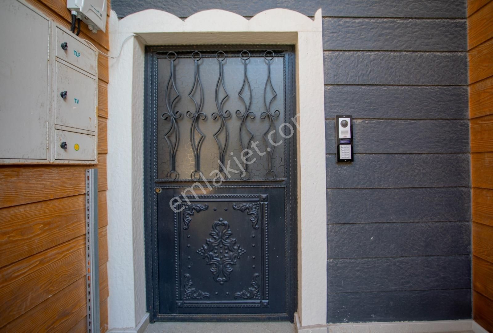 Foça Bağarası Kazım Dirik Mah. Anayola Yakın Kiralık 2+1 Daire - Görsel 23