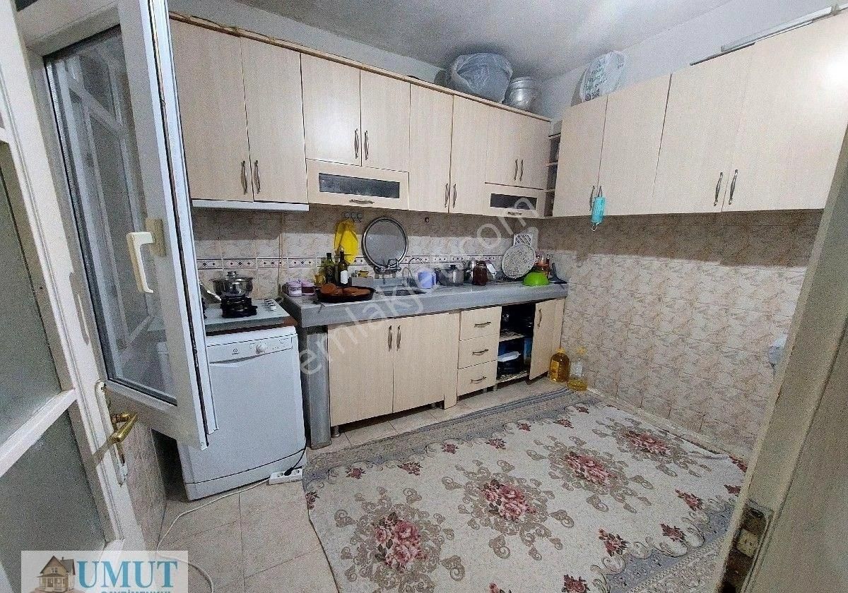 Gaziosmanpaşa Karayolları De Acil Satılık Kot 2 Toprak Tapulu Balkonlu 1+1 60 M2 - Görsel 7