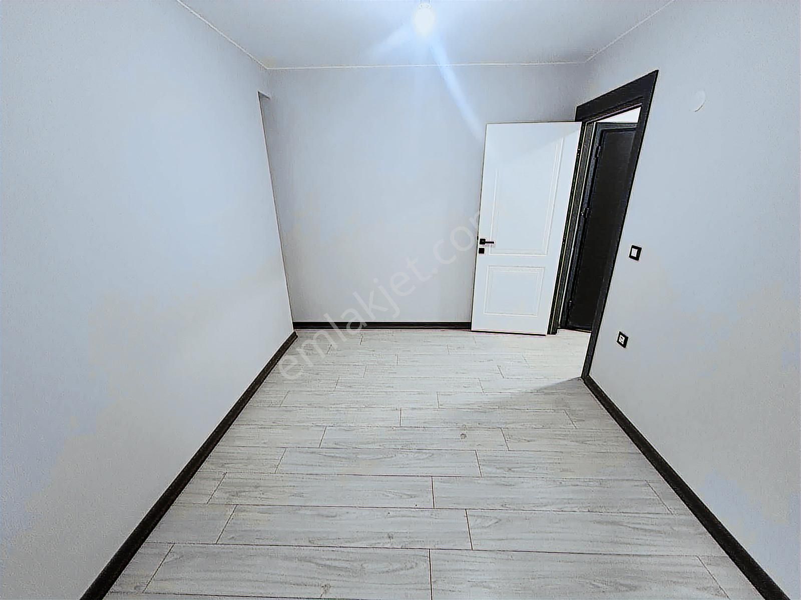 Acil Ofis + Daire Merkezi Konumda Satılık Kullanışlı 1+1 - Görsel 12