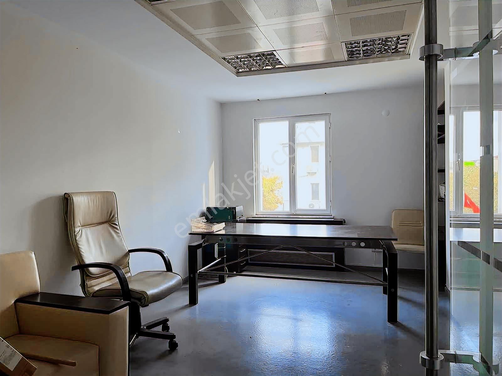 E5 Ve Metrobüse 100m Mesafedeki İş Merkezinde 240m2 Ofis Katı - Görsel 4