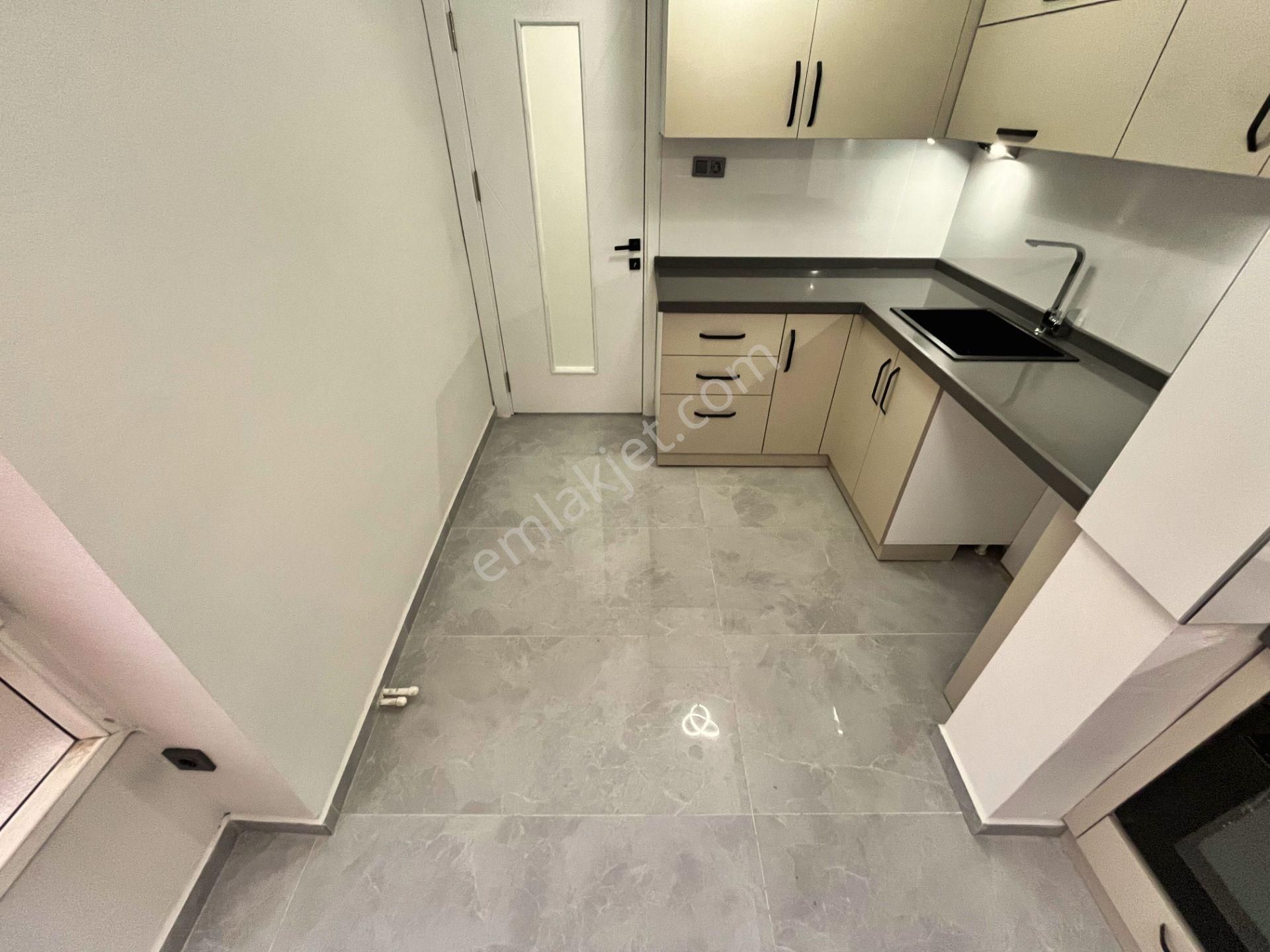 🛑🛑aktiften Akçay Merkez'de Satılık Denize Yakın Ön Cephe Arakat Harika 2+1 Daire - Görsel 18