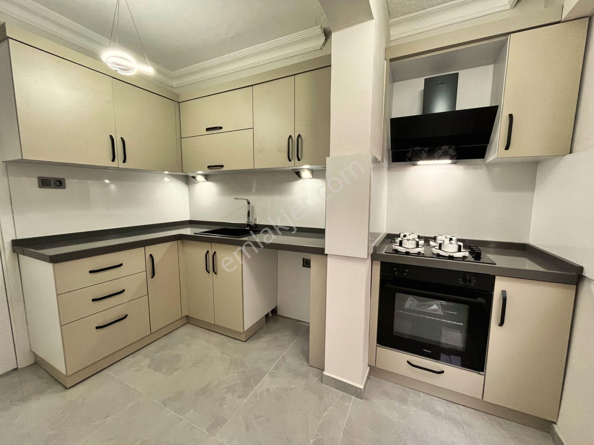 🛑🛑aktiften Akçay Merkez'de Satılık Denize Yakın Ön Cephe Arakat Harika 2+1 Daire - Görsel 2