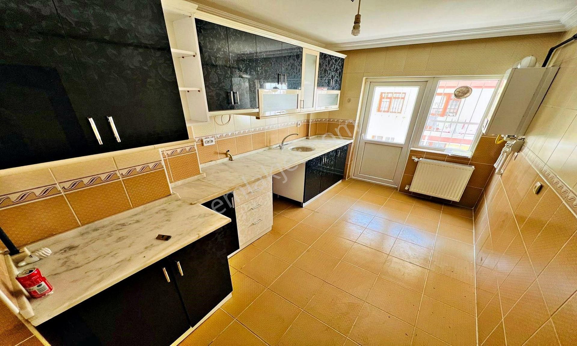 Kuşcağız'da Hastane Yanı Katta Asansörlü Masrafsız 3+1 Daire! - Görsel 3