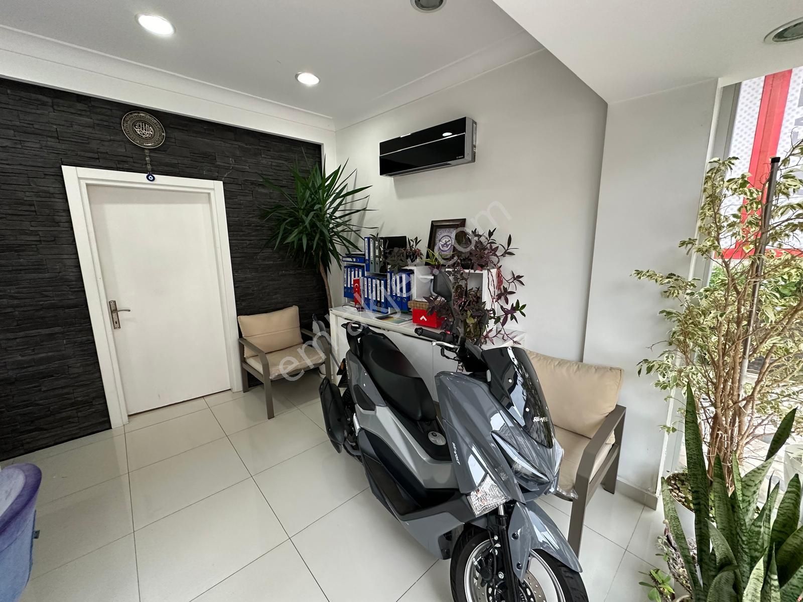 Maltepe Feyzullah Mah'de Satılık Çok Amaçlı Dükkan - Görsel 3