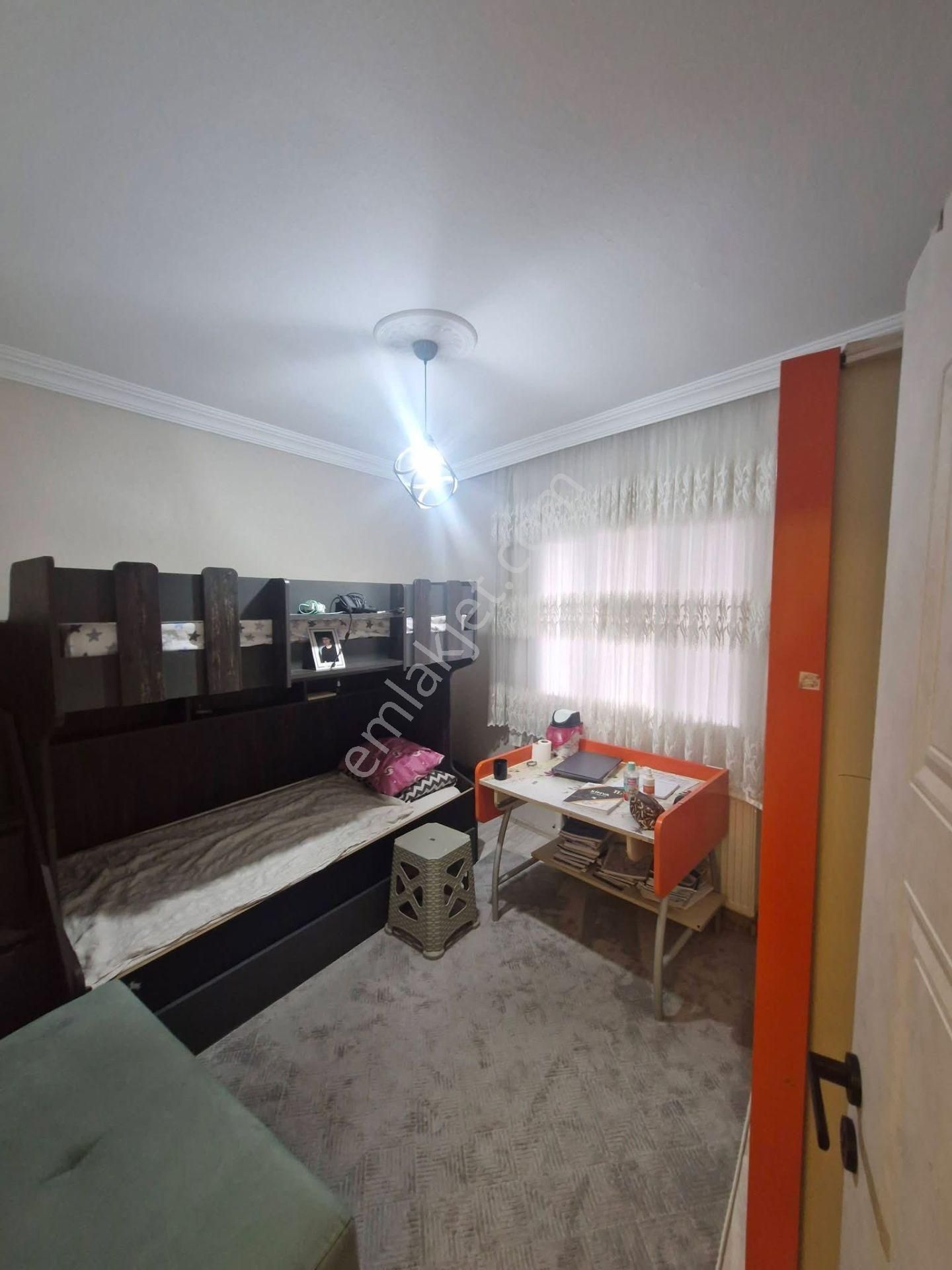 Turgutlu Satılık Yeni Mah 120m2 3+1 Oda Bahçeli Ful Tadilatlı Doğalgazlı Zemin Kat Daire - Görsel 17