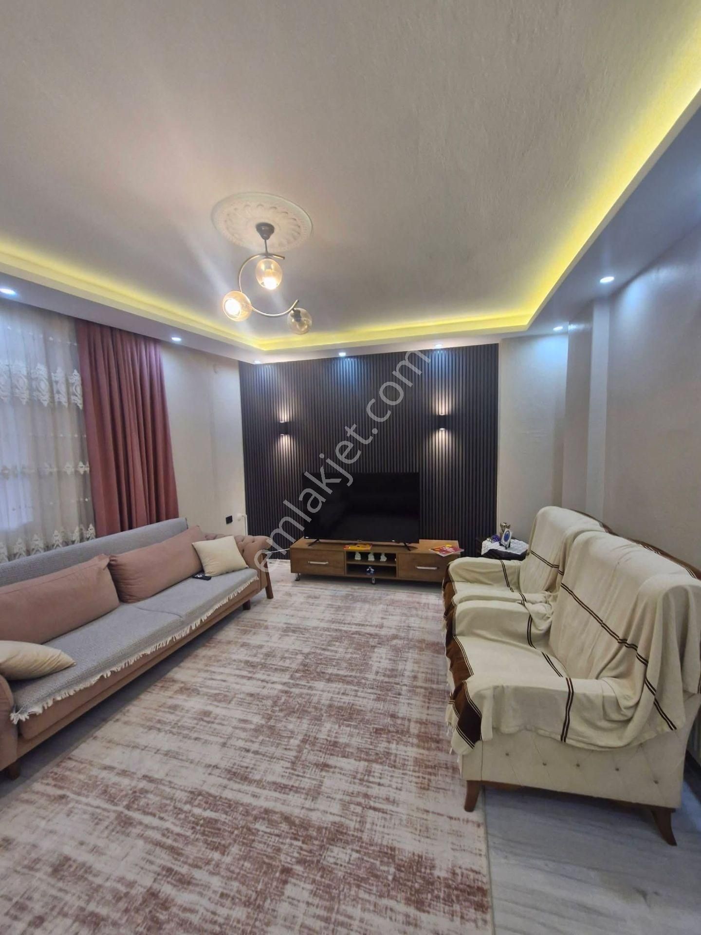 Turgutlu Satılık Yeni Mah 120m2 3+1 Oda Bahçeli Ful Tadilatlı Doğalgazlı Zemin Kat Daire - Görsel 2