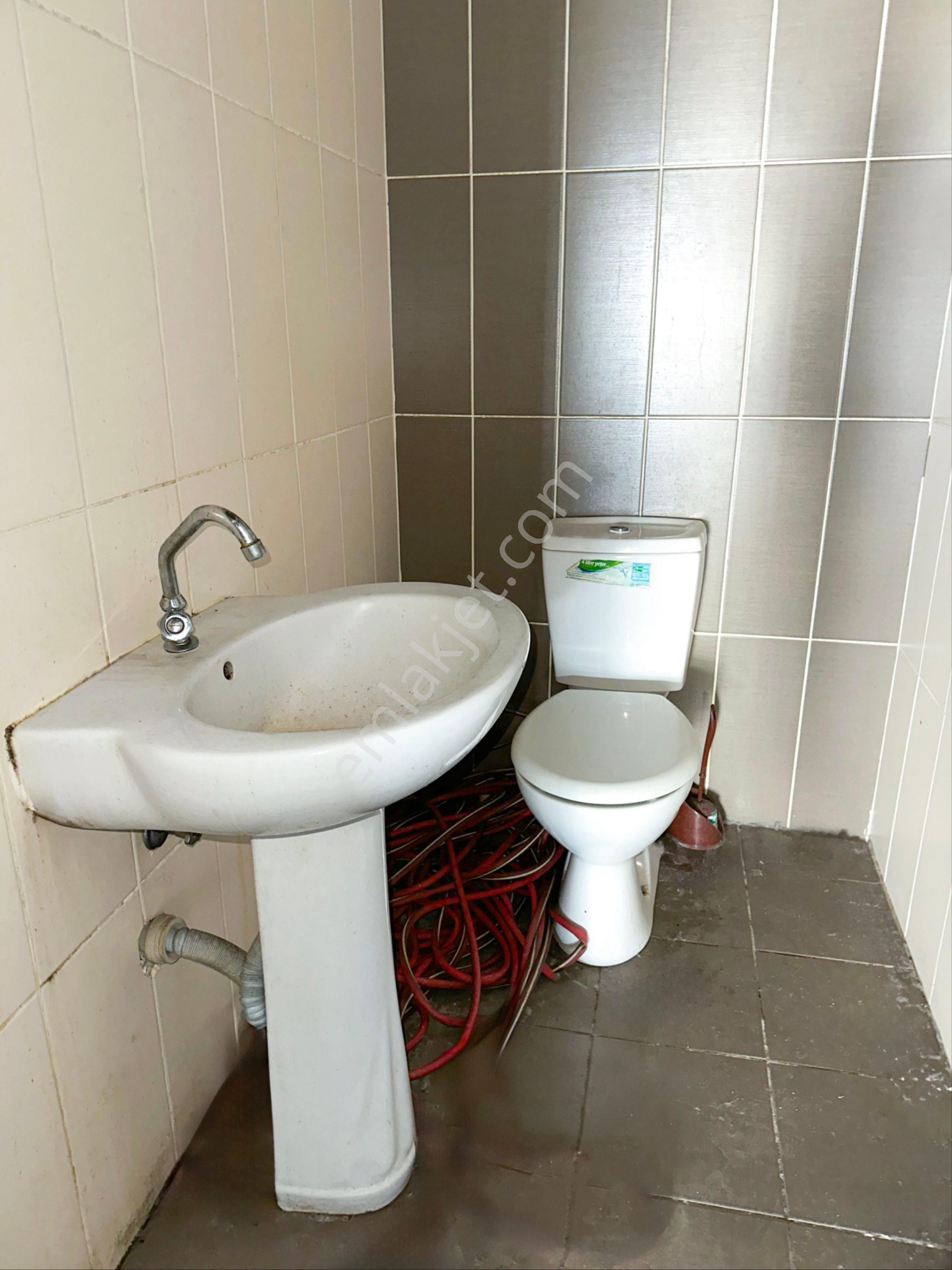 Bornova Otogar Karşısı Cadde Üzeri Kiralık 356 M2 Dükkan - Görsel 8