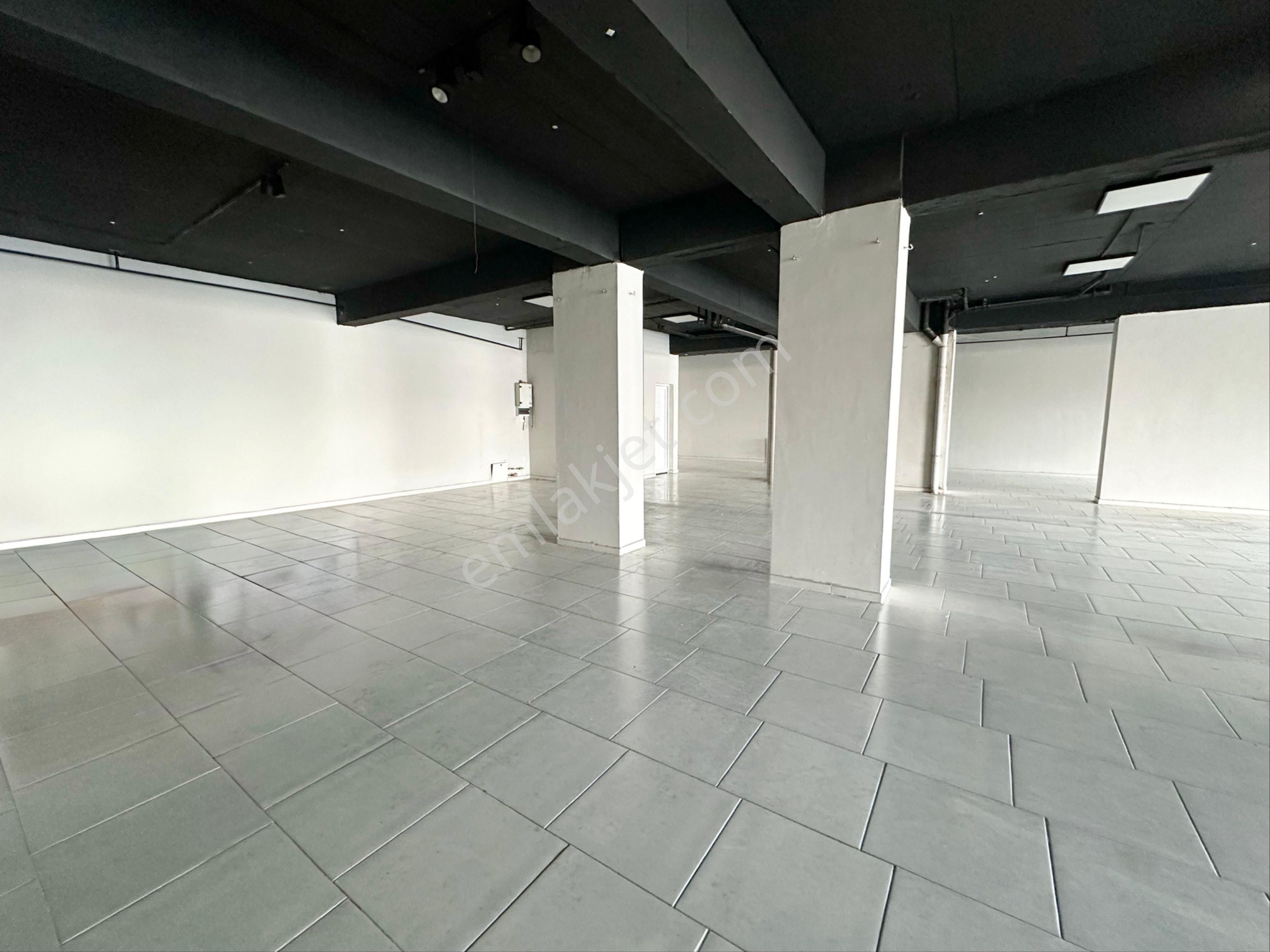 Bornova Otogar Karşısı Cadde Üzeri Kiralık 356 M2 Dükkan - Görsel 7