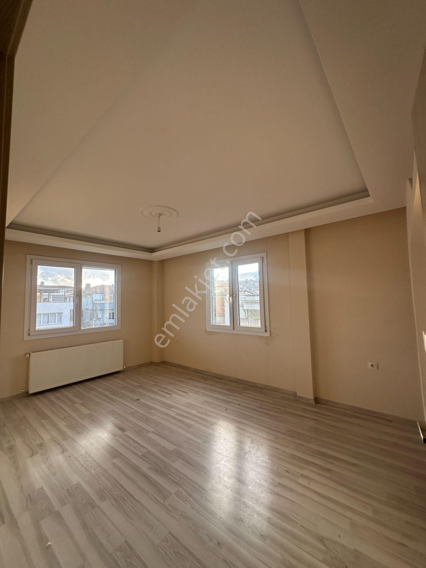 Çalışkan__dan Karabağlar Aydın Mah. Doğalgazlı 3+1 Kiralık Daire - Görsel 3