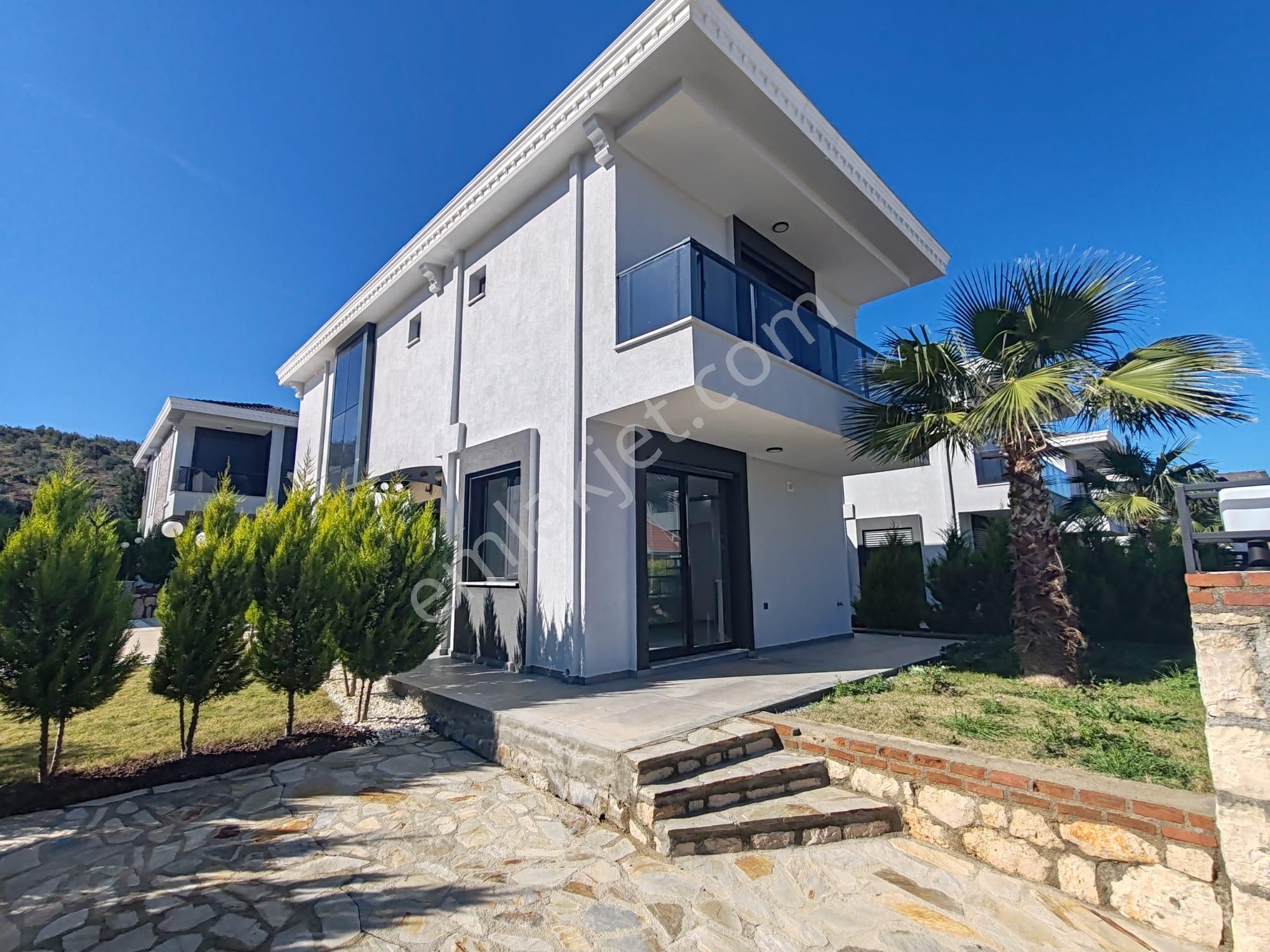 Didim'de Muhteşem 3+1 Satılık Villa Denize Yakın