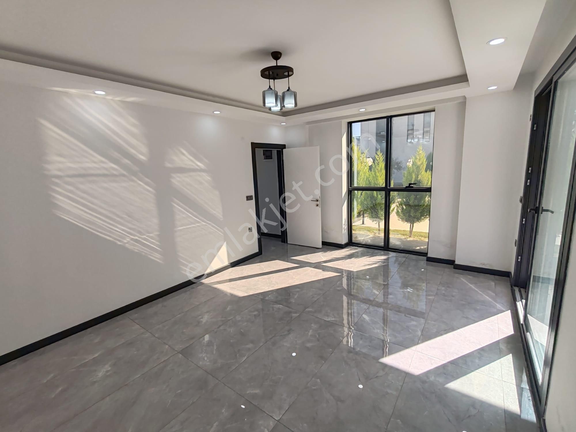 Didim'de Muhteşem 3+1 Satılık Villa Denize Yakın - Görsel 17