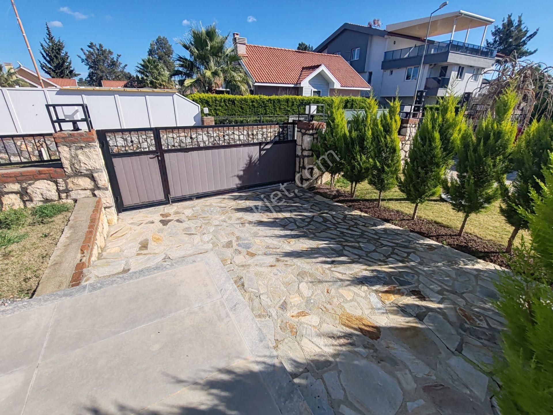 Didim'de Muhteşem 3+1 Satılık Villa Denize Yakın - Görsel 4
