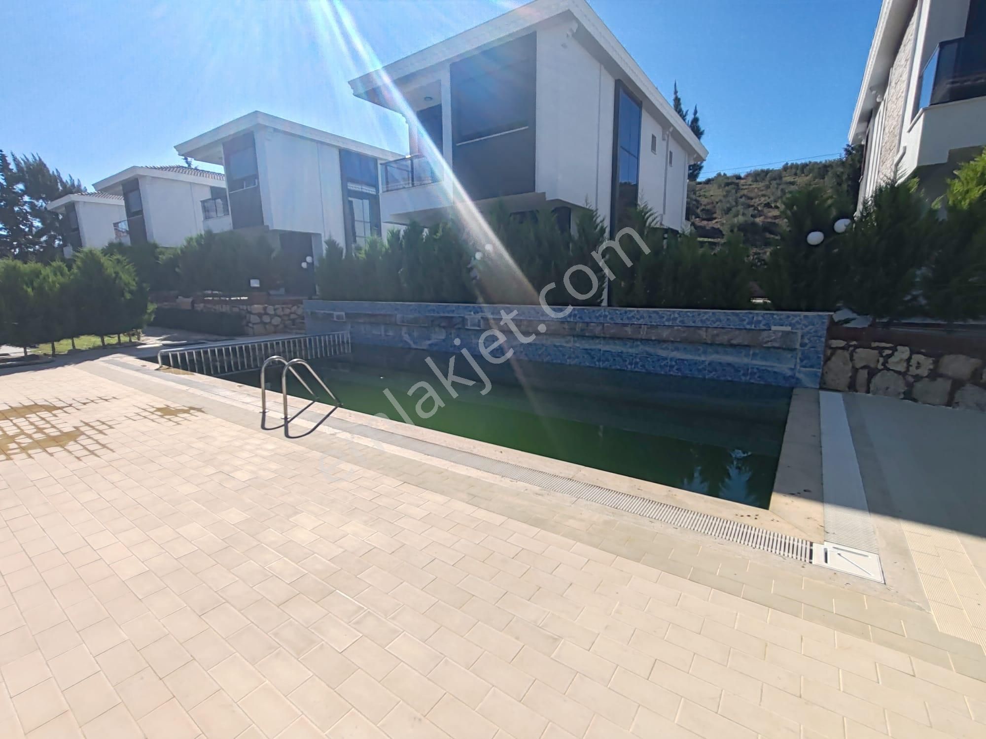 Didim'de Muhteşem 3+1 Satılık Villa Denize Yakın - Görsel 12