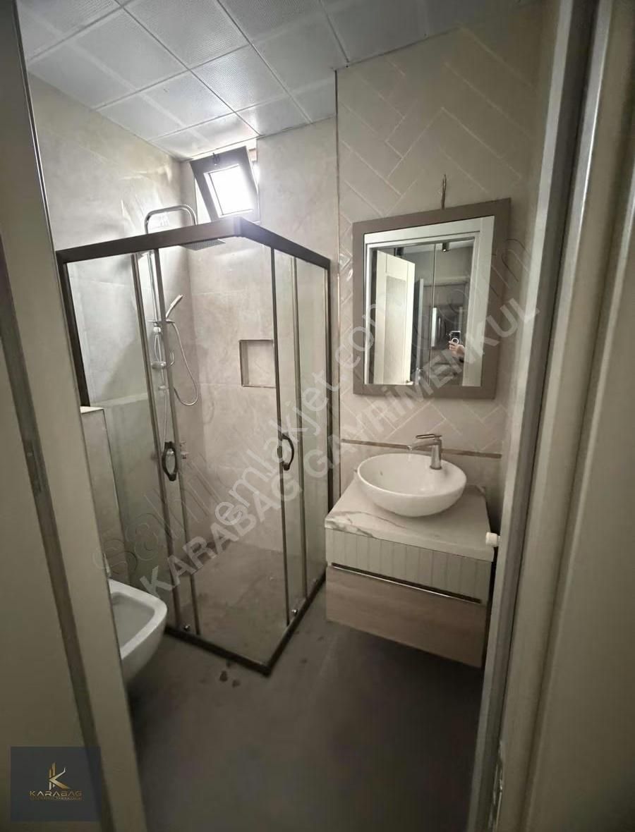 Karabağ'dan ! Prestijli Sitede Kapalı Otoparklı Giyinme Odalı - Görsel 6