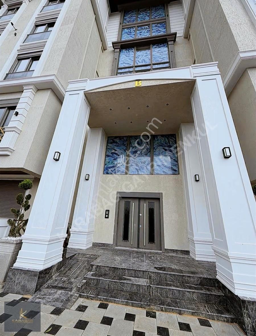 Karabağ'dan ! Prestijli Sitede Kapalı Otoparklı Giyinme Odalı - Görsel 12