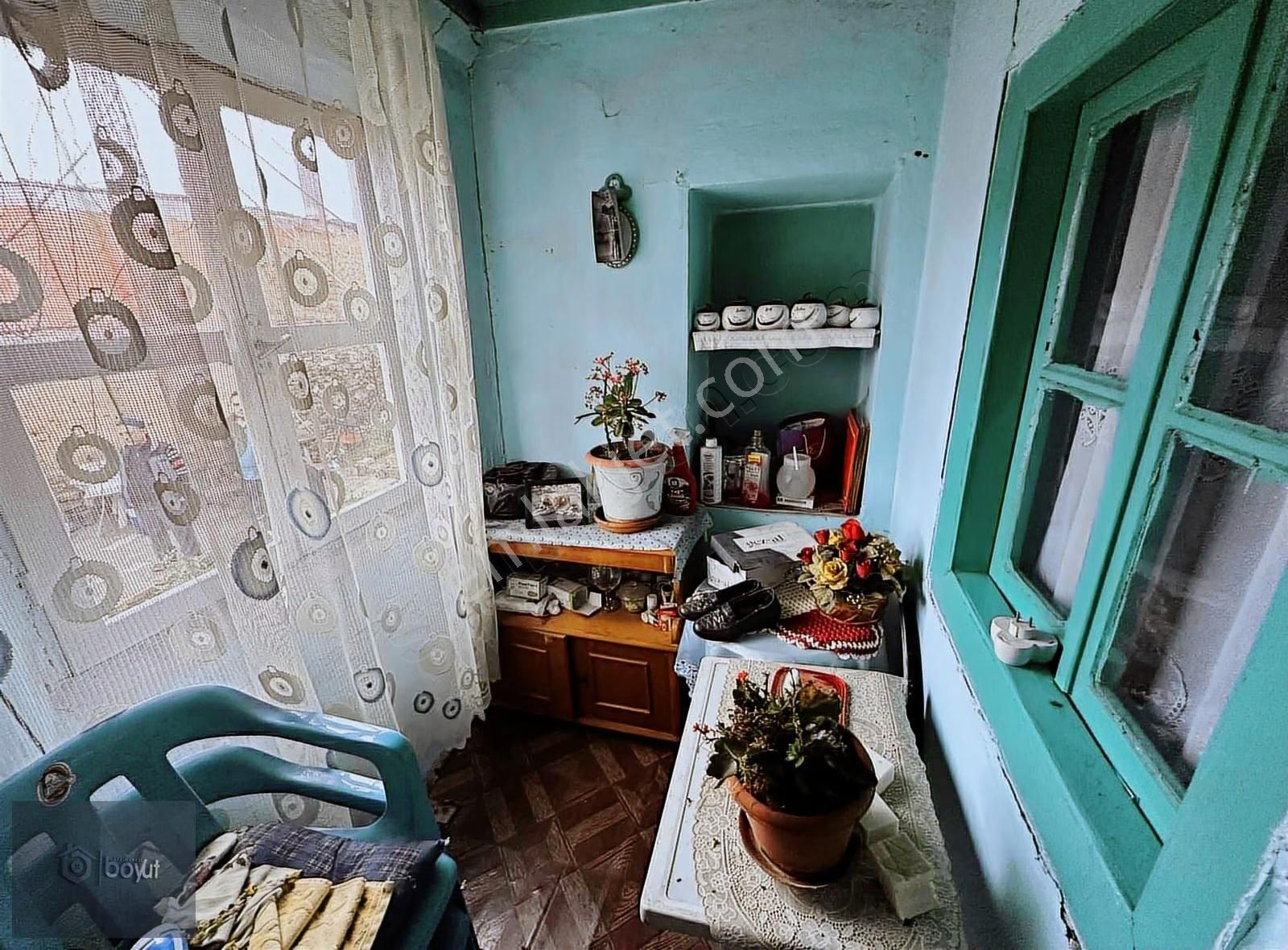 Boyut'tan Tek Yetkili 334m2 Net Arsası Olan Müstakil Köy Evi - Görsel 21