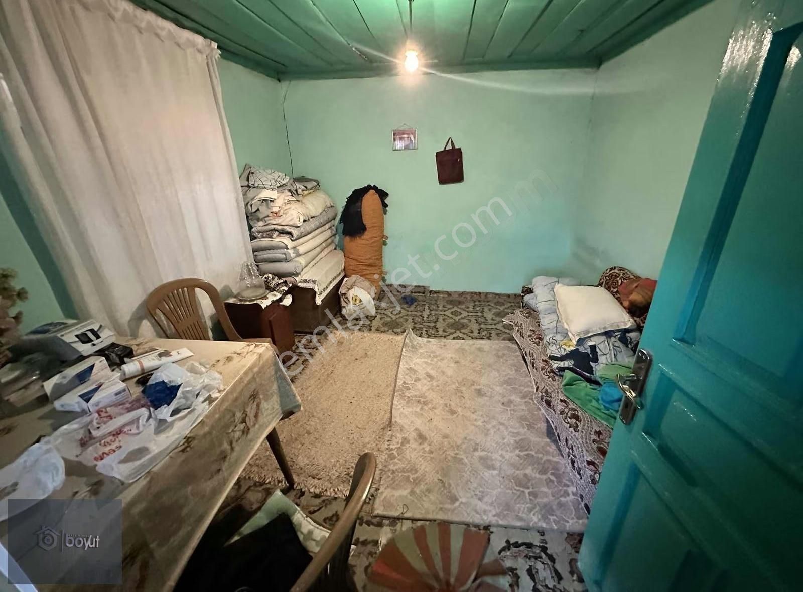 Boyut'tan Tek Yetkili 334m2 Net Arsası Olan Müstakil Köy Evi - Görsel 3