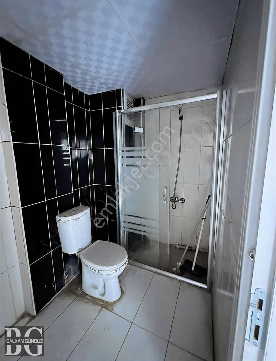 Balkan Gündüzden Üniversitesinin Karşısında Kiralık 2+0 Daire - Görsel 3