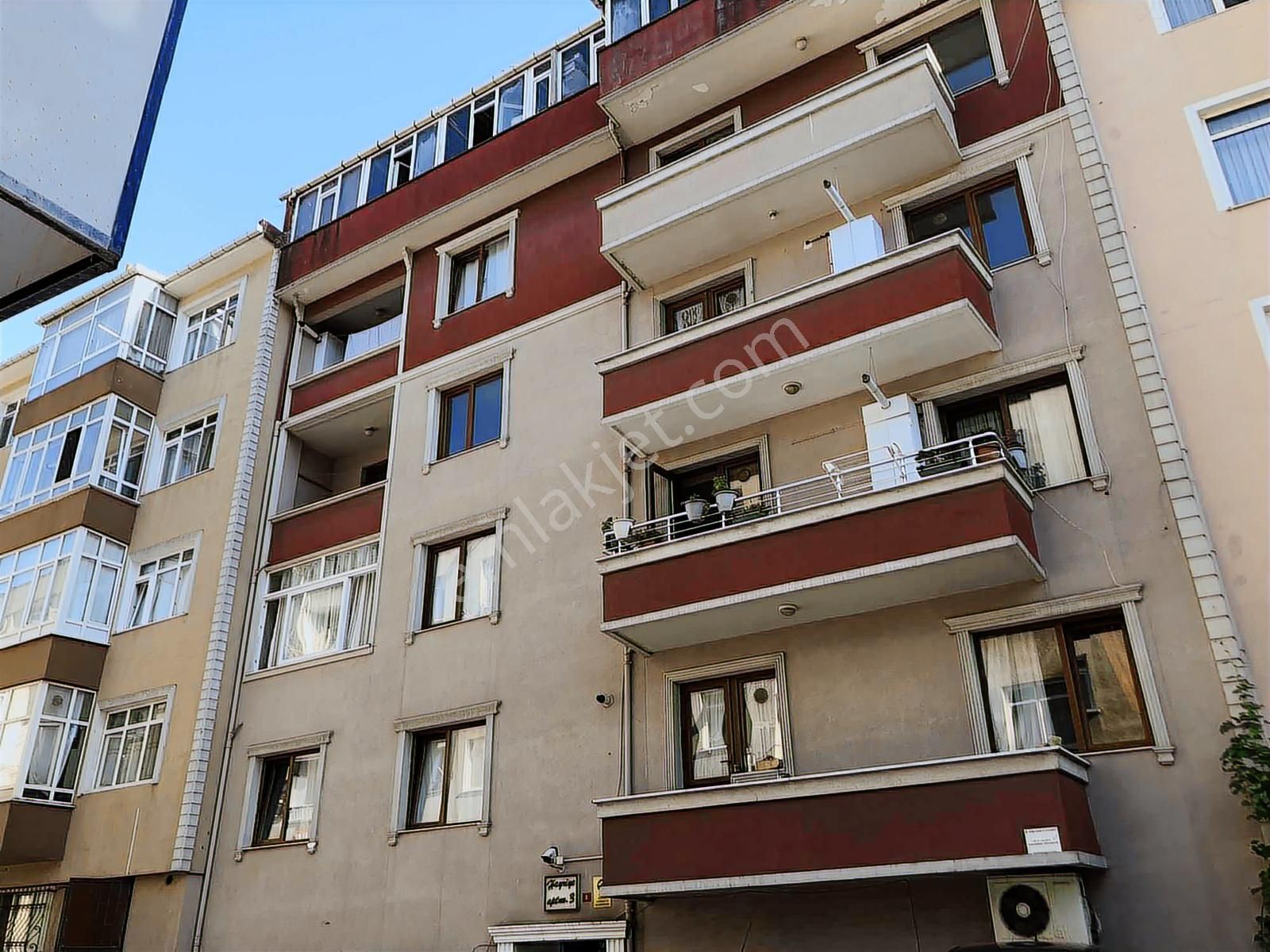 Sütçü İmam Caddesi Üzeri Kiralık Teraslı Balkonlu 2,5 +1 Daire - Görsel 4