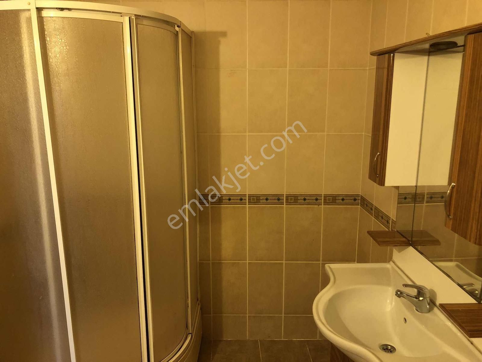 Sütçü İmam Caddesi Üzeri Kiralık Teraslı Balkonlu 2,5 +1 Daire - Görsel 2