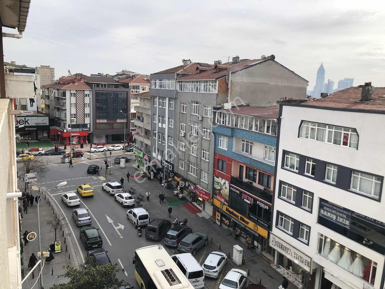 Sütçü İmam Caddesi Üzeri Kiralık Teraslı Balkonlu 2,5 +1 Daire - Görsel 18