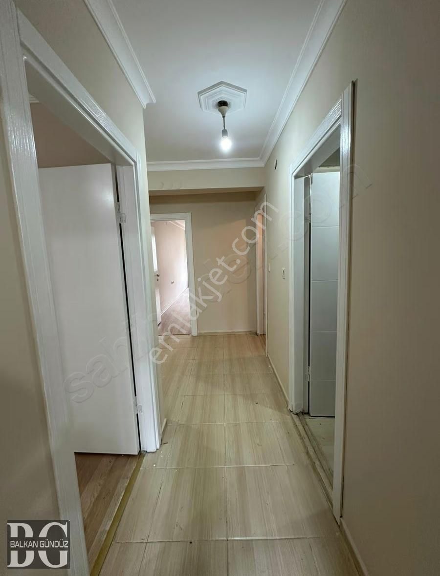 Kumlubel Mahallesinde 2+1 Kiralık Daire - Görsel 3